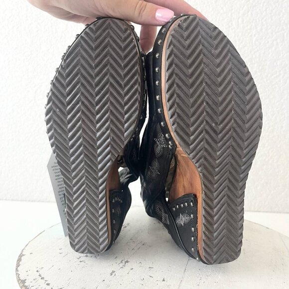 Lane Boots LEXINGTON Womens Black Wedges 8 Western Sandals Cowgirl Wooden Heel - Picture 8 of 11